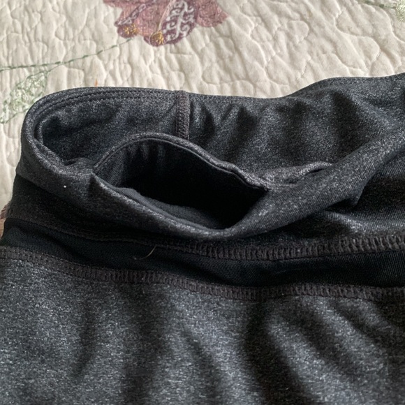 Calvin Klein Yoga Pants - Picture 2 of 4